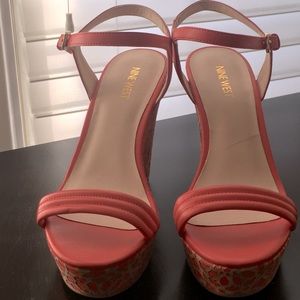 Nine West Wedge with ankle strap; size 9m new